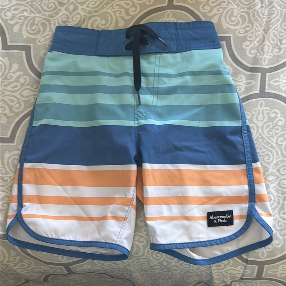 🐟 Abercrombie & Fitch Striped Swim Shorts 🐟